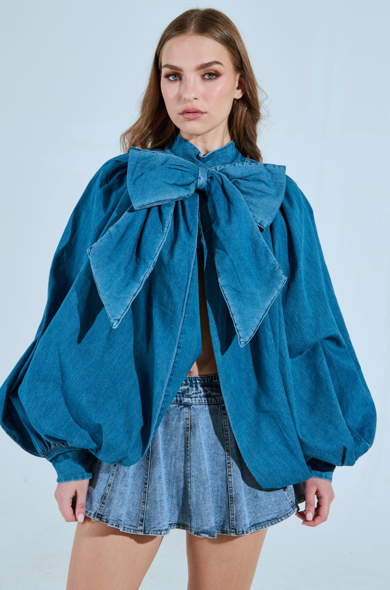 MASTERPIECE MEDIUM DENIM LONG SLEEVE PUFF BLOUSE