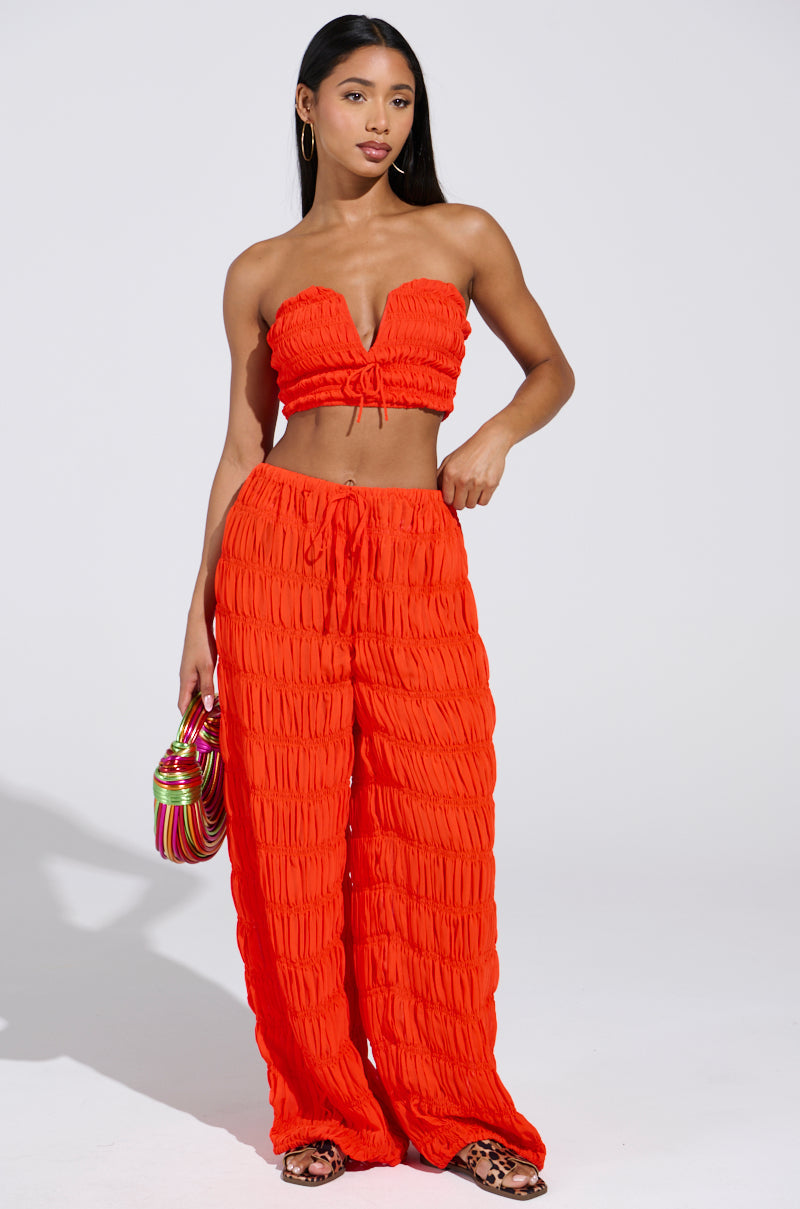 BREAK MY LOVE STRAPLESS CROP TOP