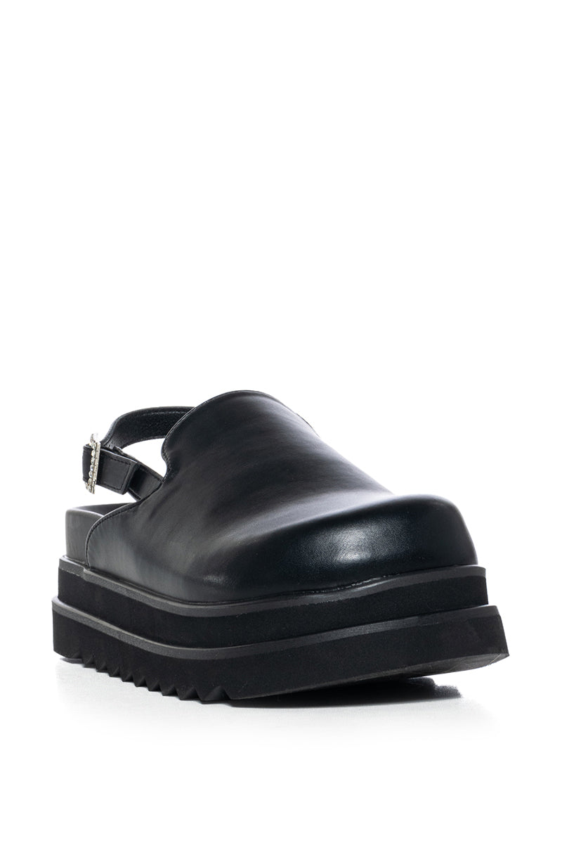 AZALEA WANG HARLEQUIN FLAT IN BLACK