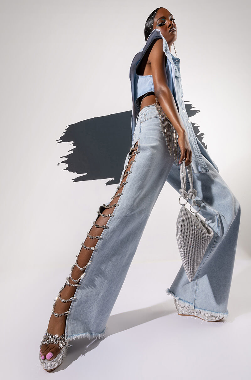LIGHT WASH ANGLED DENIM VEST